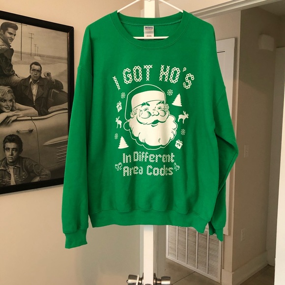 Gildan Other - Christmas sweater